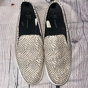 Polka dot slip on shoes womens 10